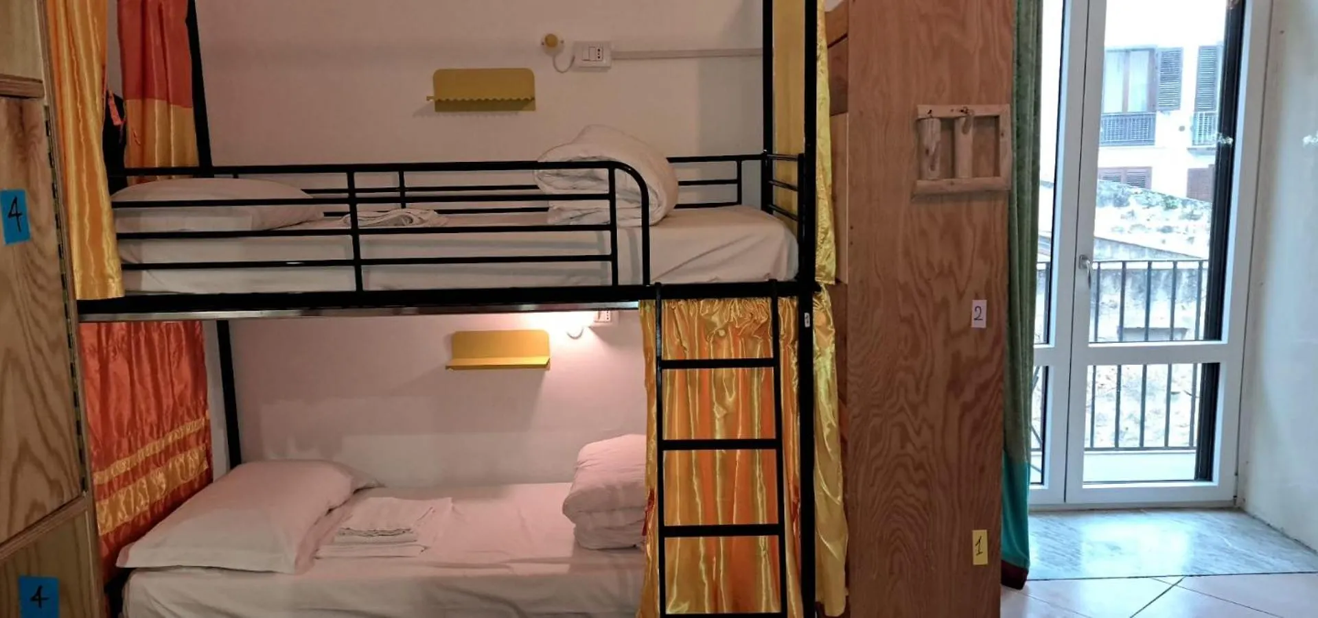 *** Guest house Ostello Exclusive Dependance Palermo Italy