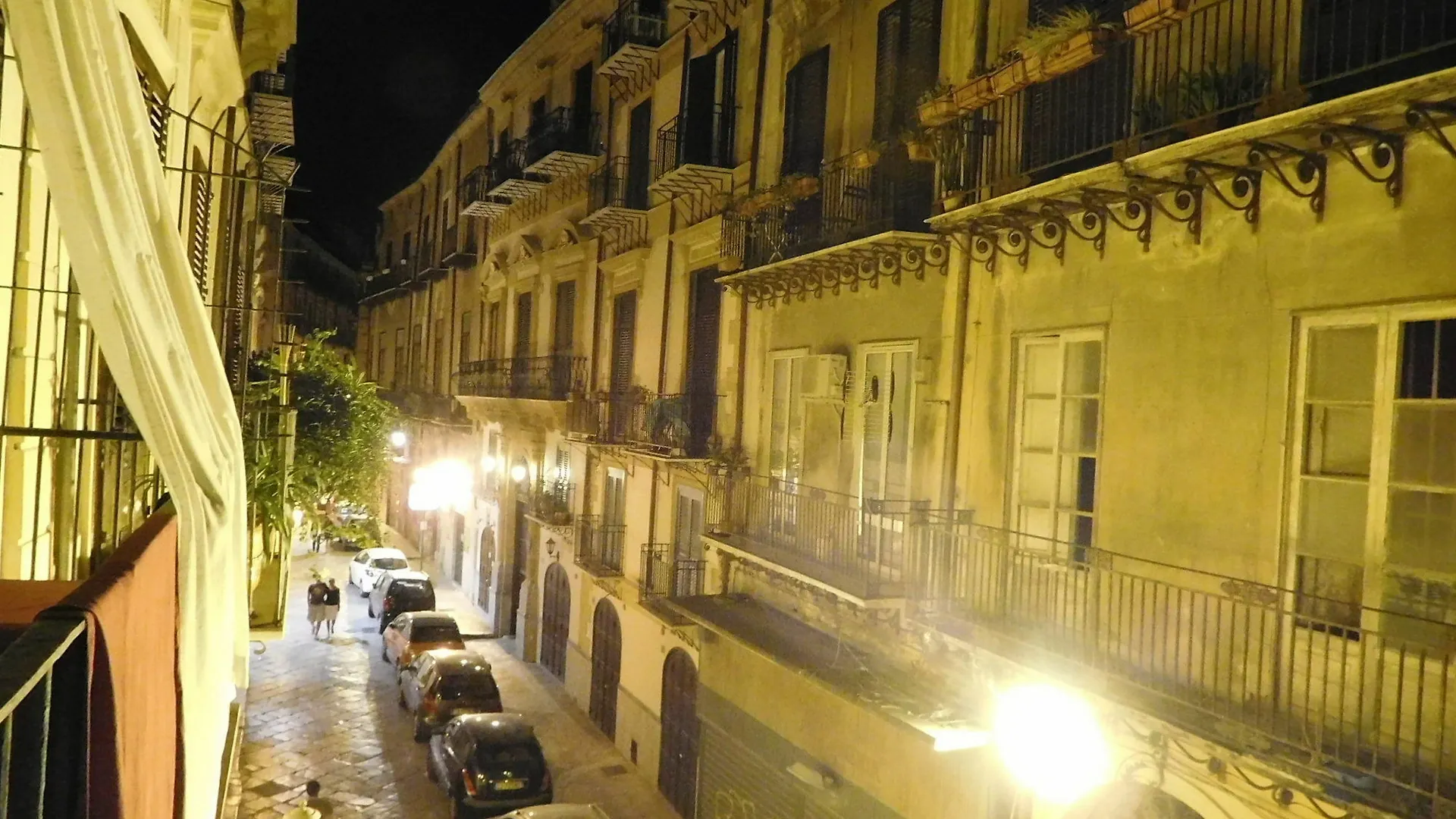 *** Guest house Ostello Exclusive Dependance Palermo Italy