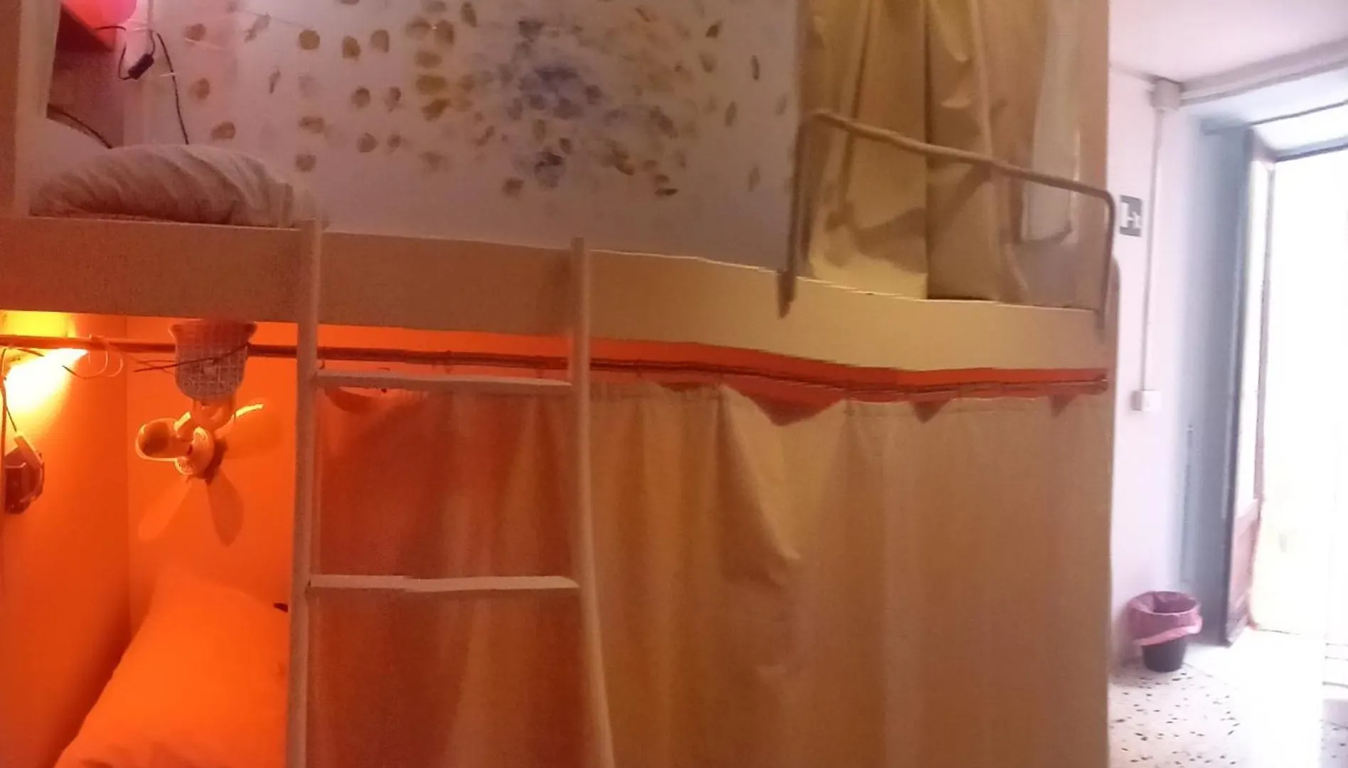 *** Konukevi Ostello Exclusive Dependance Palermo İtalya